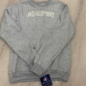 Champion Sweater Women’s